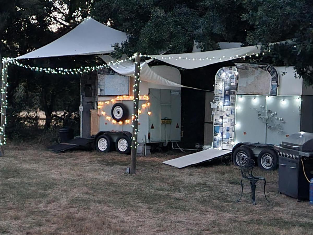 Glamping In Style, Prospector Tent Κρόουλι Εξωτερικό φωτογραφία