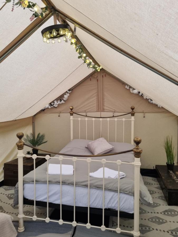 Glamping In Style, Prospector Tent Κρόουλι Εξωτερικό φωτογραφία