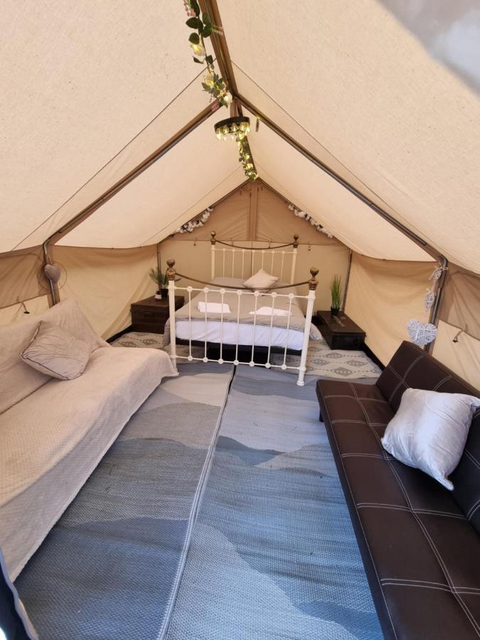 Glamping In Style, Prospector Tent Κρόουλι Εξωτερικό φωτογραφία