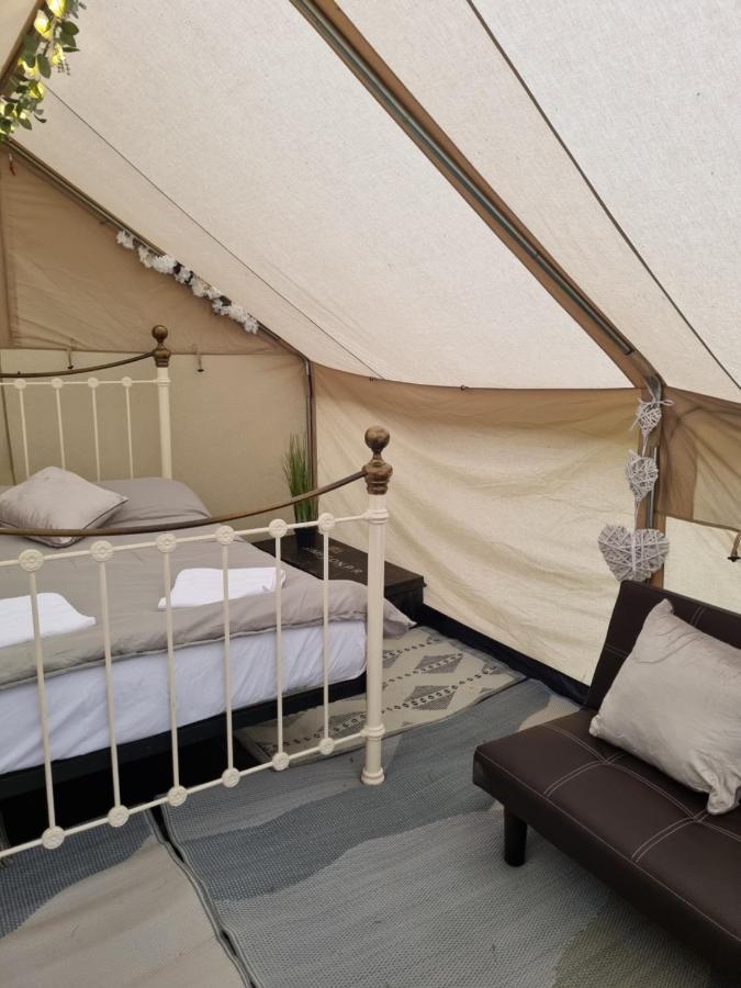Glamping In Style, Prospector Tent Κρόουλι Εξωτερικό φωτογραφία